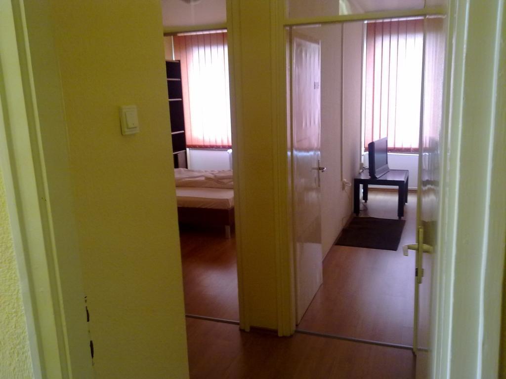Eszterhazy Karoly Egyetem Hotel Eger Habitación foto