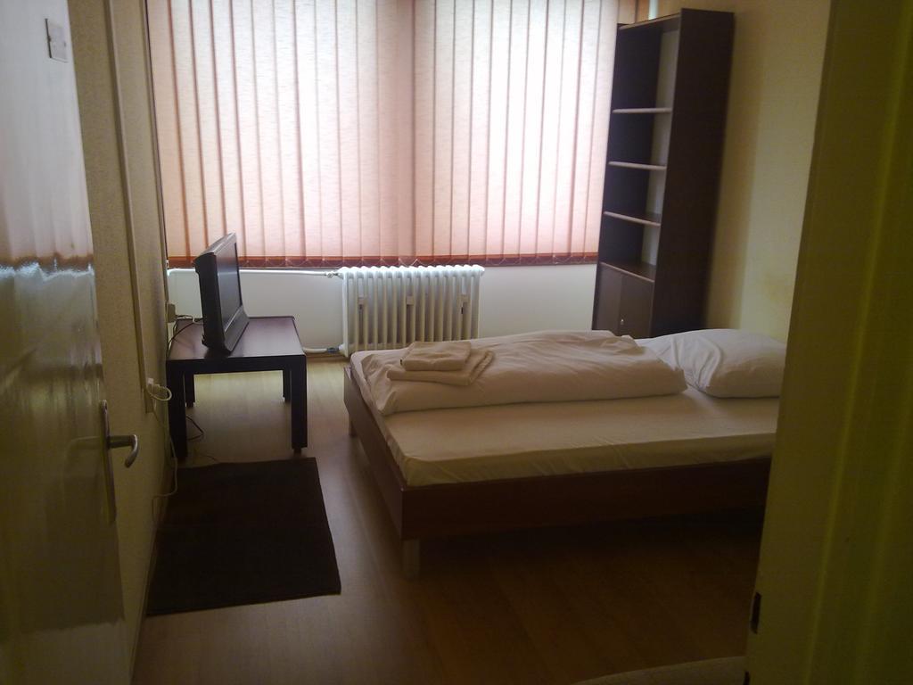 Eszterhazy Karoly Egyetem Hotel Eger Exterior foto