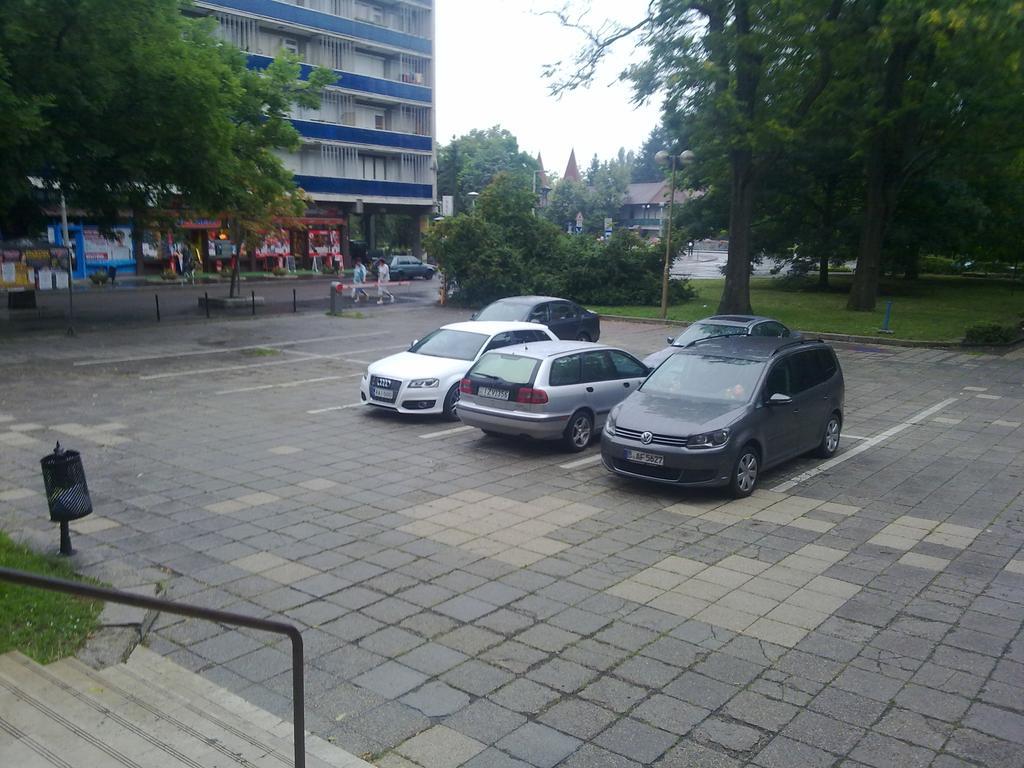 Eszterhazy Karoly Egyetem Hotel Eger Exterior foto